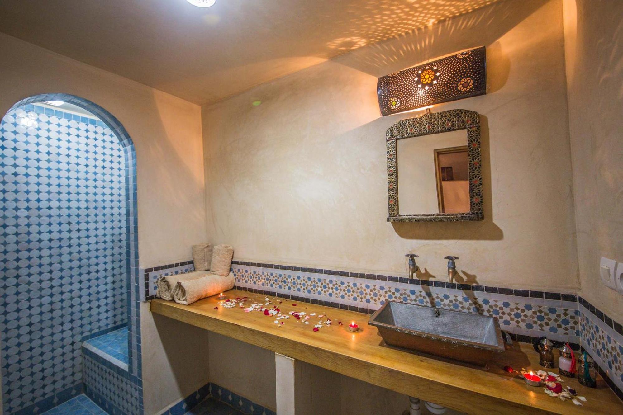 Riad Gzira Fez Rom bilde